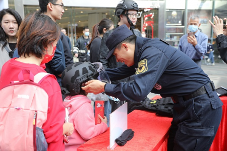 广州公安举办2024年警营开放日活动